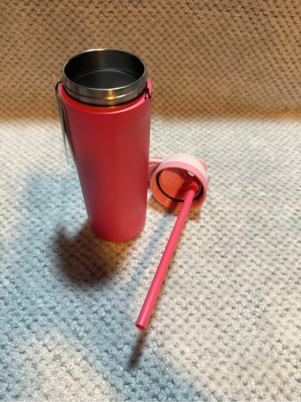 Brand New Owala + Starbucks FreeSip Bottle in Pink and Light Pink - Picture 7 of 9